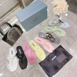 Picture of Prada Slippers _SKUPradasz35-40X0112157